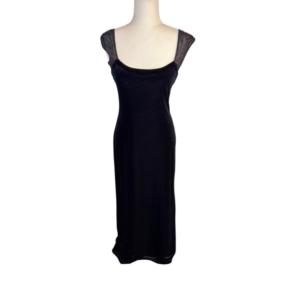 Elegant Black Formal Velvet Sheer Long Witchy Vamp Goth Scoop Front & Back Dress - Picture 5 of 14